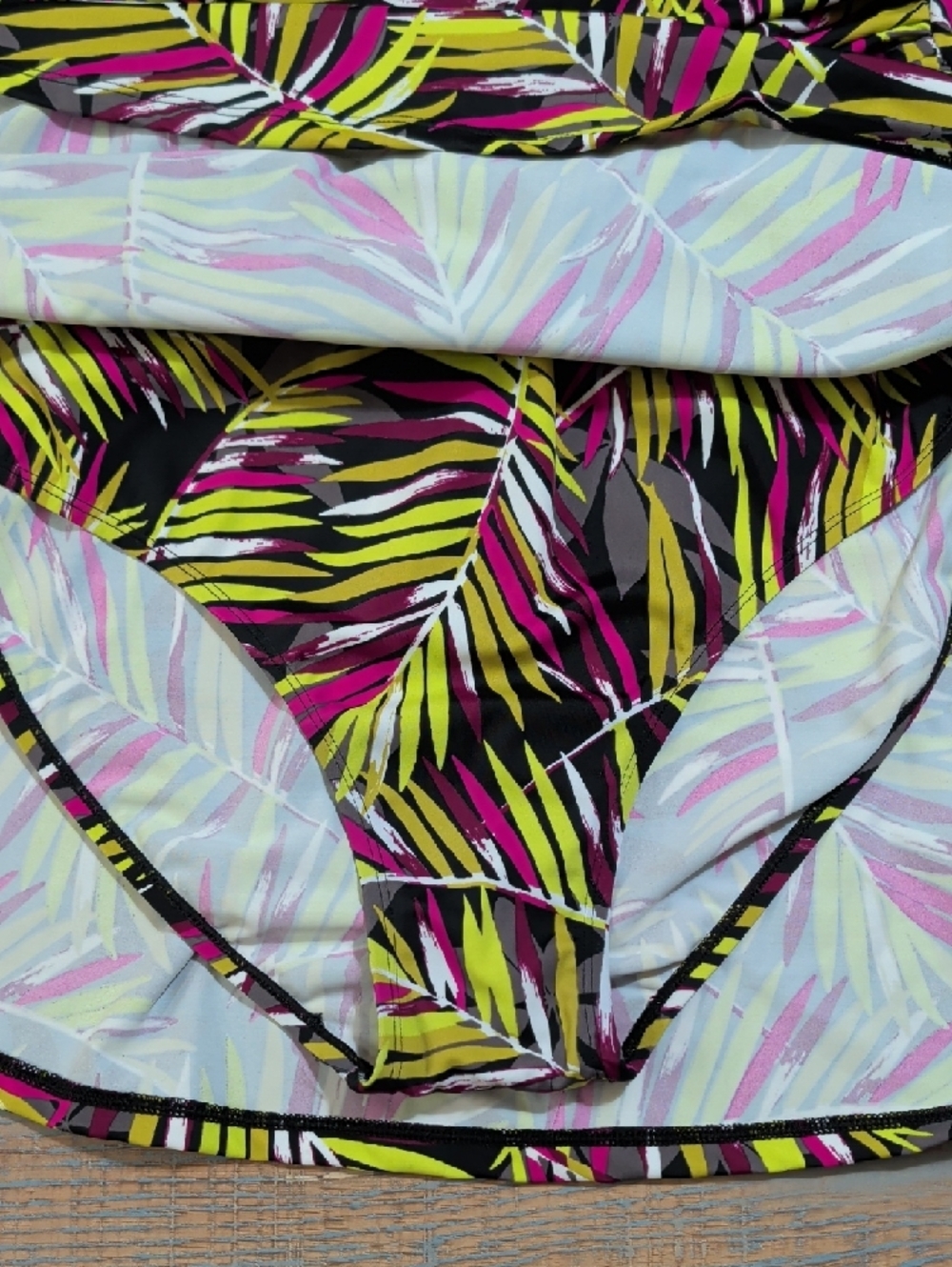 Denim & Co. Beach Ruched Flounce Tropical Yellow/Magenta Swim Dress (Size 14) - Picture 5 of 11